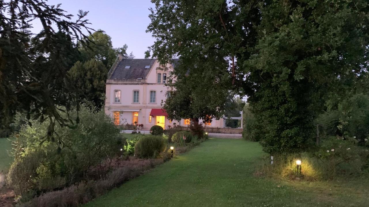 Hotel Le Manoir de Bellerive à Le Buisson-de-Cadouin Extérieur photo
