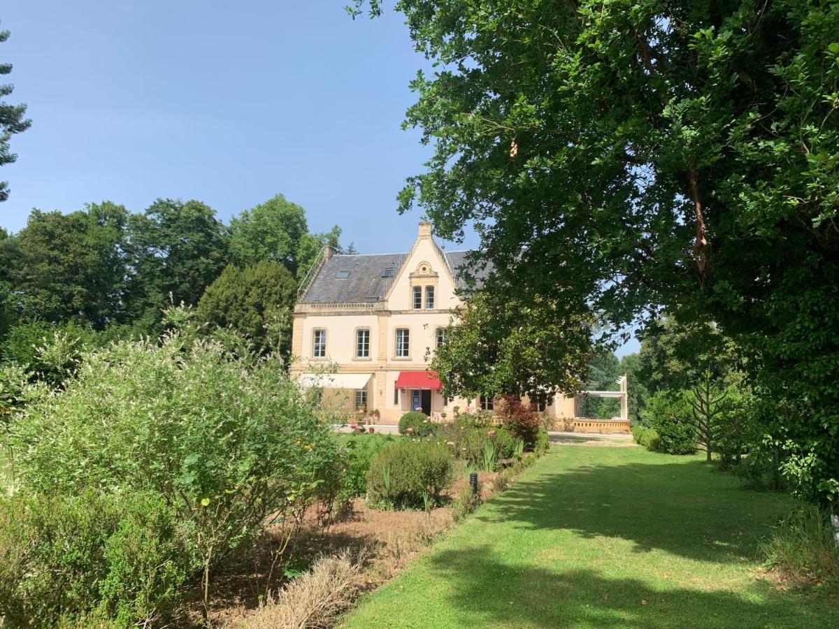 Hotel Le Manoir de Bellerive à Le Buisson-de-Cadouin Extérieur photo
